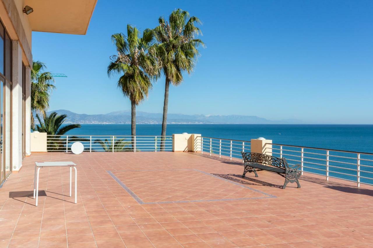 Apartmán La Torre De La Roca Torremolinos Exteriér fotografie